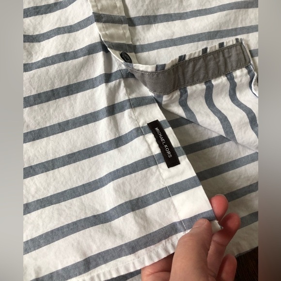 *EUC* Michael Kors Men’s M White/Blue Striped Short-Sleeved Button-Down Shirt - Picture 7 of 10
